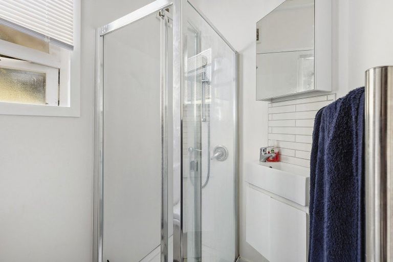 Photo of property in 34 Connaught Terrace, Brooklyn, Wellington, 6021