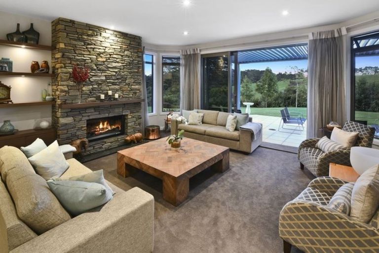 Photo of property in 100 Hobson Road, Lucas Heights, Auckland, 0632