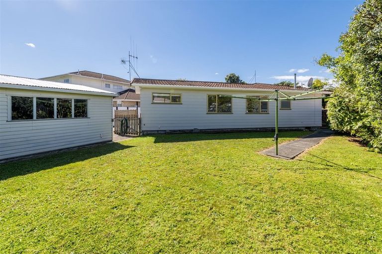 Photo of property in 92 Kennedy Drive, Levin, 5510