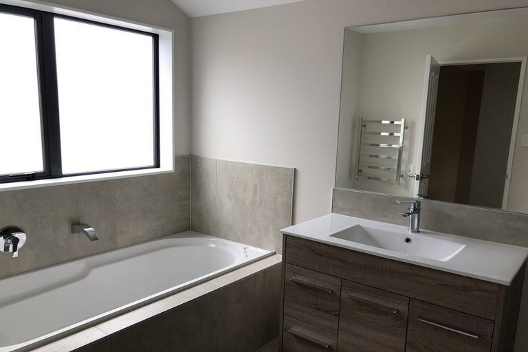 Photo of property in 40d Anselmi Ridge Road, Pukekohe, 2120