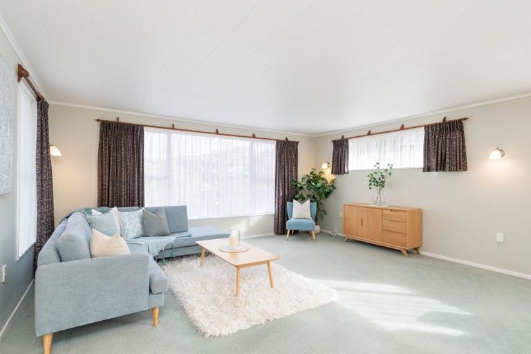 Photo of property in 14 Akatea Road, Korokoro, Lower Hutt, 5012