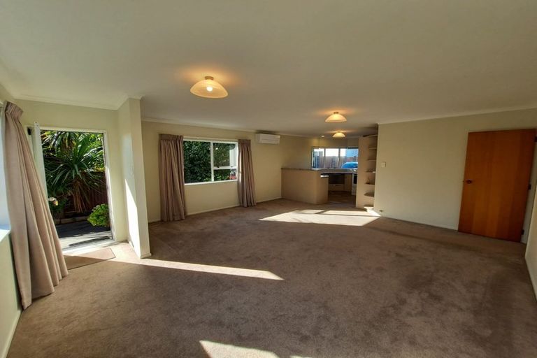 Photo of property in 17 Clemow Road, Fitzroy, New Plymouth, 4312