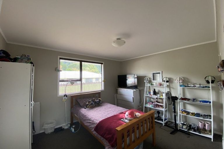 Photo of property in 8 Denver Grove, Totara Park, Upper Hutt, 5018