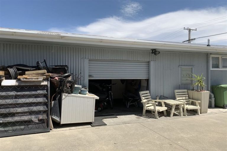 Photo of property in 1/64 Wakefield Street, Alicetown, Lower Hutt, 5010