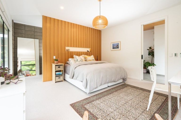 Photo of property in 17 Kim Street, Khandallah, Wellington, 6035