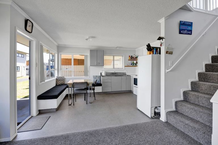 Photo of property in 120 Seventh Avenue, Urenui, 4377