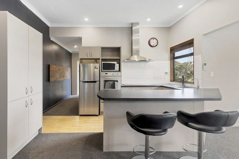 Photo of property in 40 Seatoun Heights Road, Seatoun, Wellington, 6022