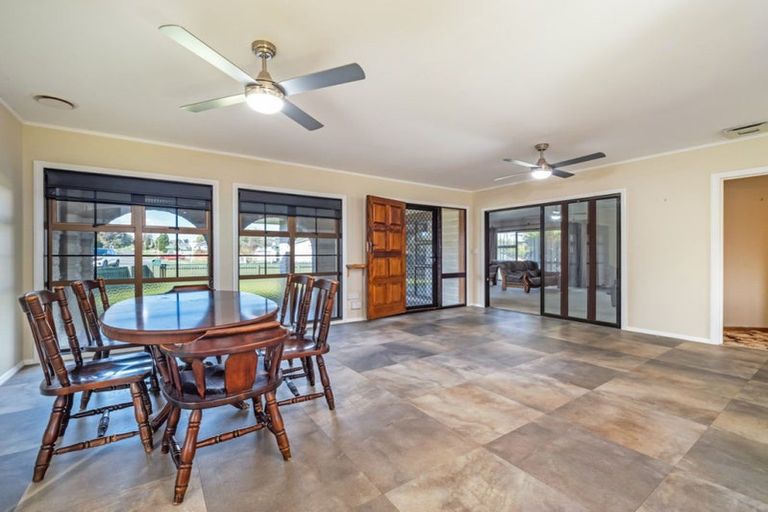 Photo of property in 73 Fergusson Street, Woodville, 4920