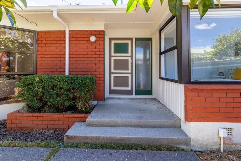 Photo of property in 6 Bowen Place, St Andrews, Hamilton, 3200