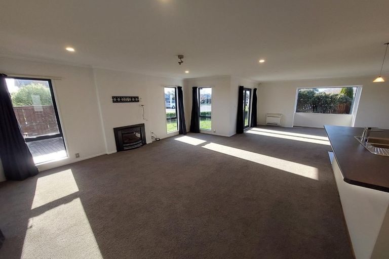 Photo of property in 5 Excalibur Place, Burwood, Christchurch, 8083