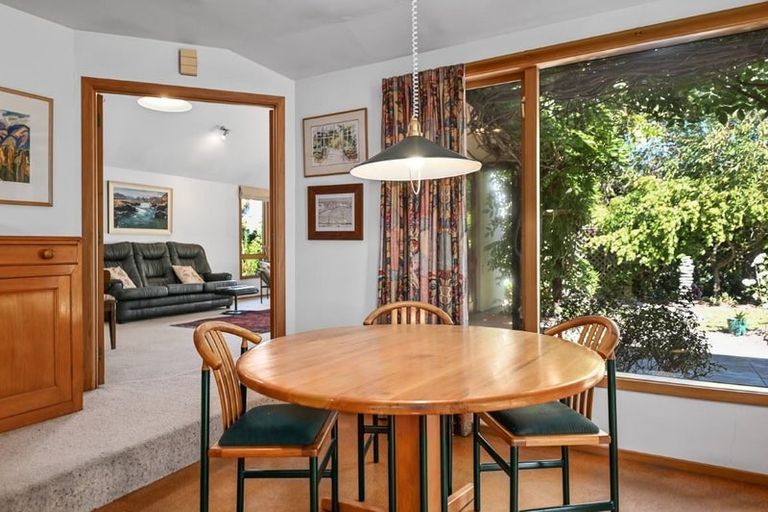 Photo of property in 143 Totara Street, Riccarton, Christchurch, 8041