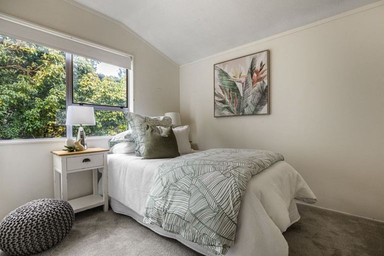 Photo of property in 5/40 Radiata Lane, Chatswood, Auckland, 0626