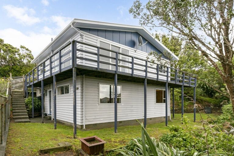 Photo of property in 53 Lomita Road, Johnsonville, Wellington, 6037