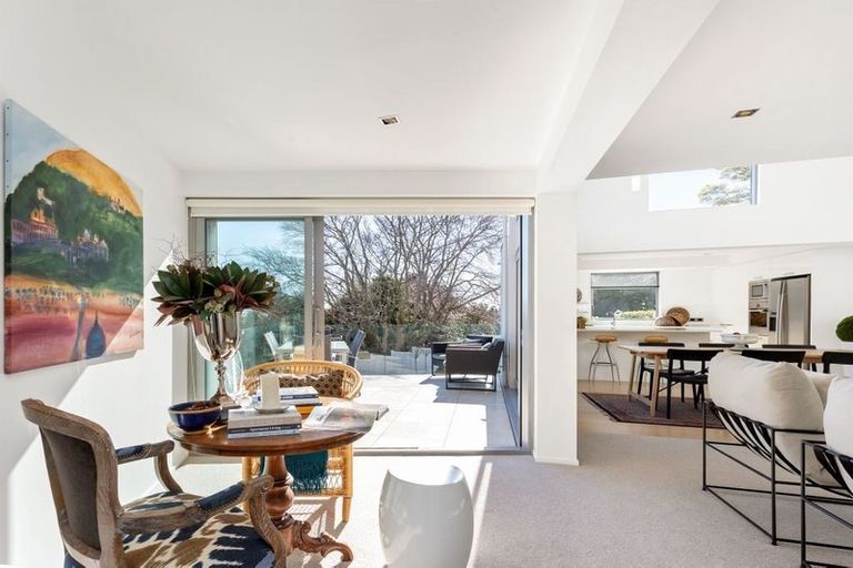 Photo of property in 1 Whisby Road, Cashmere, Christchurch, 8022