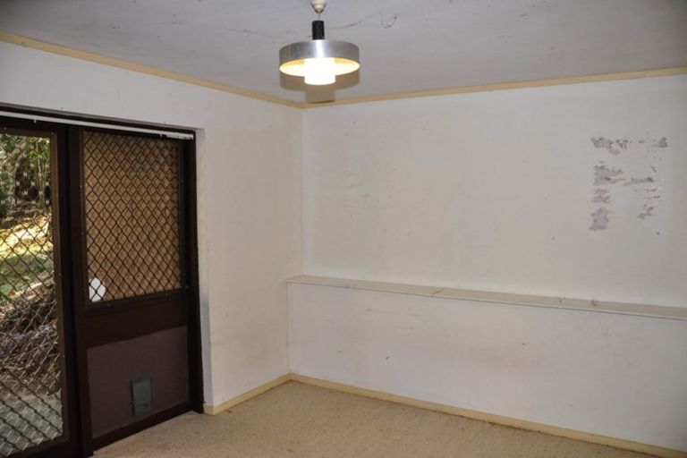 Photo of property in 44 Valley View Road, Glenfield, Auckland, 0629