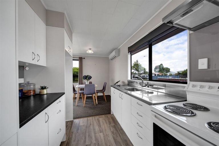 Photo of property in 51 Sunnyvale Street, Bell Block, New Plymouth, 4312