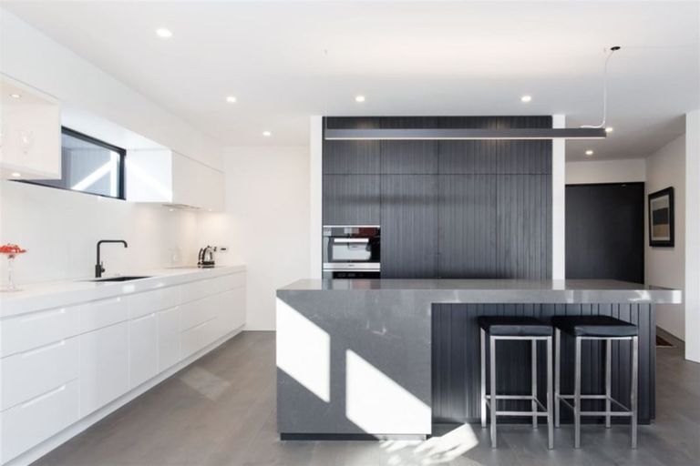 Photo of property in 80 Hewitts Road, Merivale, Christchurch, 8014