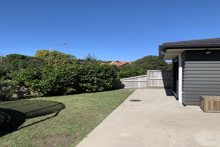 Photo of property in 79 Maylee Crescent, Gulf Harbour, Whangaparaoa, 0930
