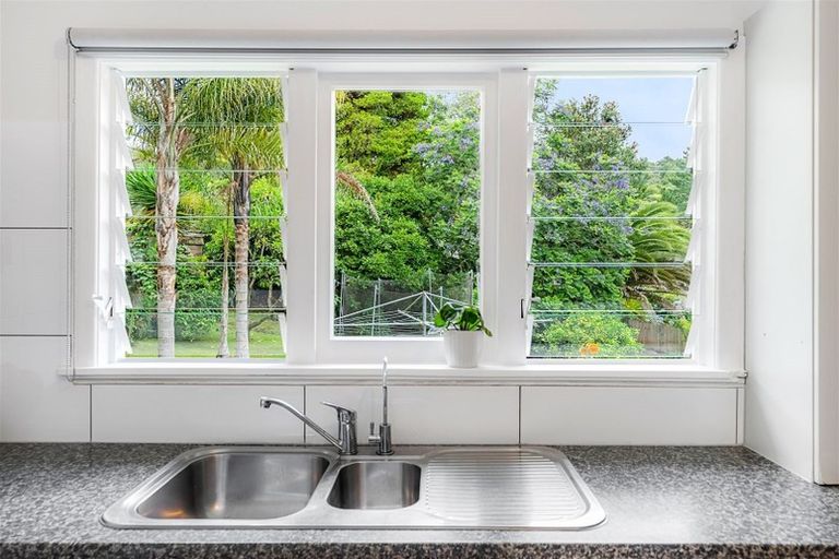 Photo of property in 136 Western Hills Drive, Kensington, Whangarei, 0112