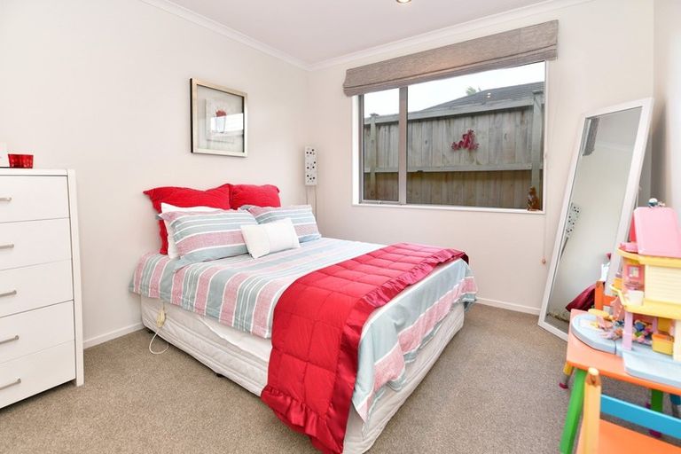 Photo of property in 5 Sibling Court, Silverdale, 0932