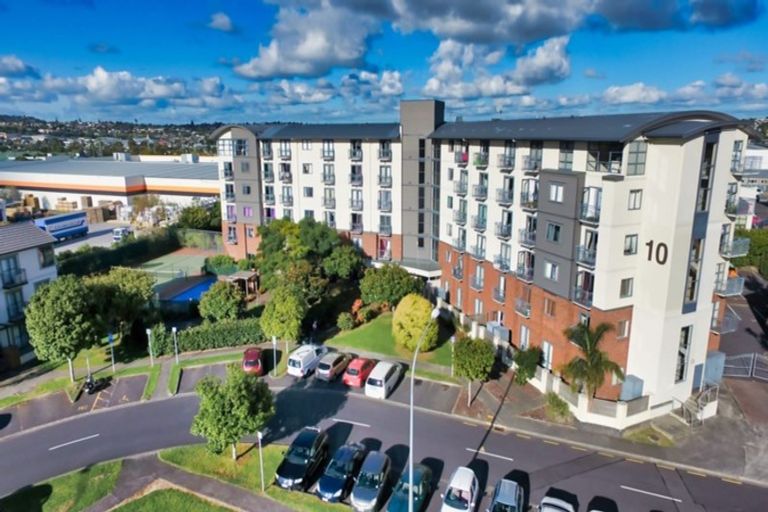 Photo of property in 4f/10 Crown Lynn Place, New Lynn, Auckland, 0600