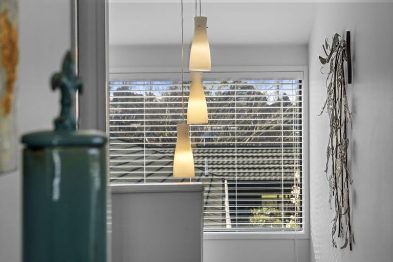 Photo of property in 32 Madill Road, St Andrews, Hamilton, 3200