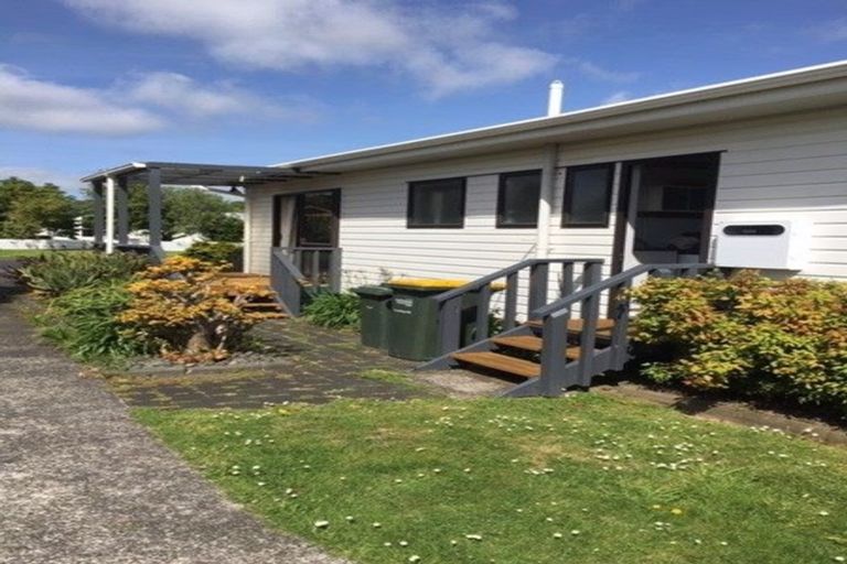 Photo of property in 41 Taihiki Road, Clarks Beach, 2122