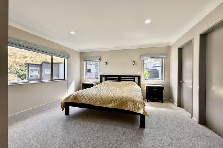 Photo of property in 20a Gifford Grove, Churton Park, Wellington, 6037