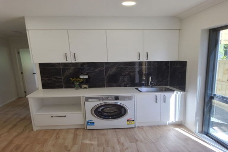 Photo of property in 24 Matahae Drive, Flat Bush, Auckland, 2019