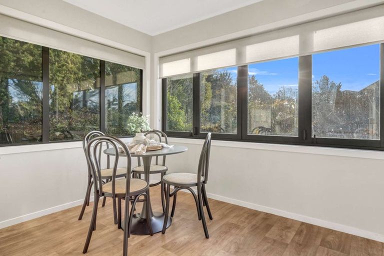 Photo of property in 27 Awatea Terrace, Lynmore, Rotorua, 3010