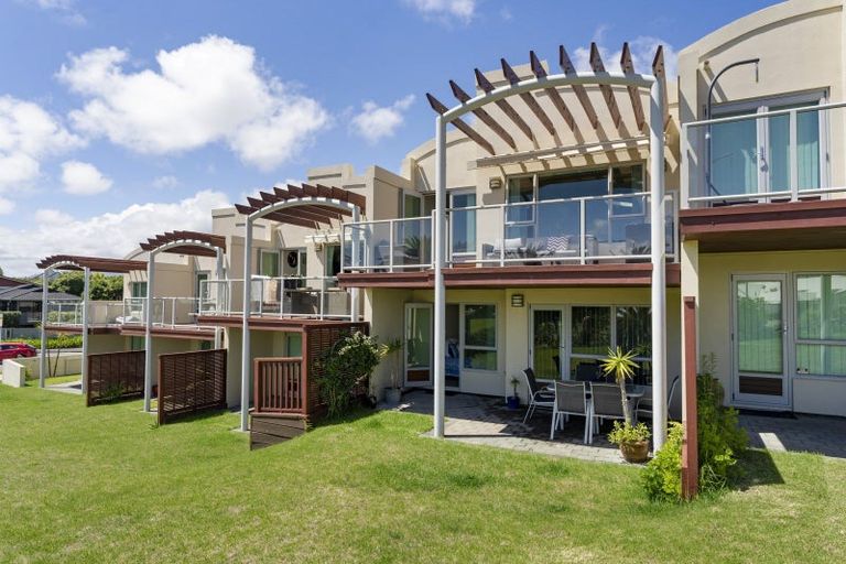 Photo of property in 4/1 Marine Parade, Paraparaumu Beach, Paraparaumu, 5032