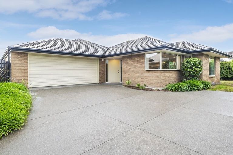 Photo of property in 10 Cyclamen Place, Aidanfield, Christchurch, 8025