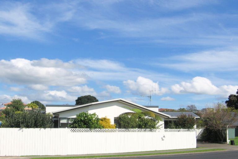 Photo of property in 84 Chapel Street, Otumoetai, Tauranga, 3110