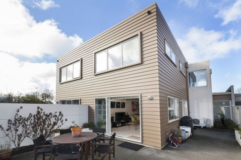 Photo of property in 4 Seager Lane, Hillmorton, Christchurch, 8024