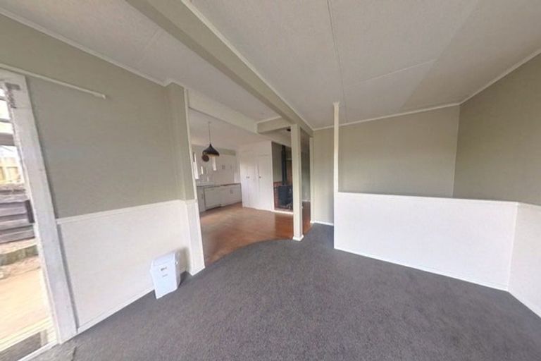 Photo of property in 23a Awanui Street, Merrilands, New Plymouth, 4312