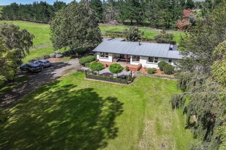 Photo of property in 379 Pyramid Valley Road, Pyramid Valley, Waikari, 7491