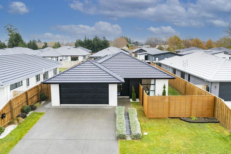 Photo of property in 30 Quinn Crescent, Woodend, 7610