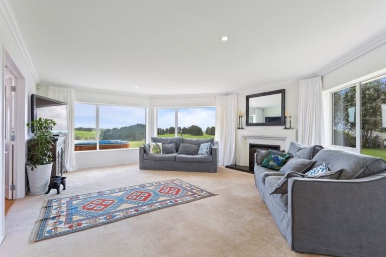 Photo of property in 135a Hutchinson Road, Helensville, 0875