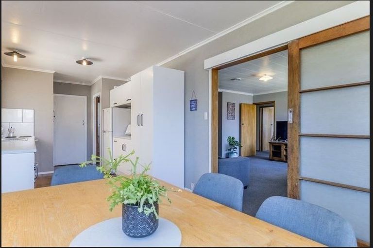Photo of property in 172 Queen Street West, Levin, 5510