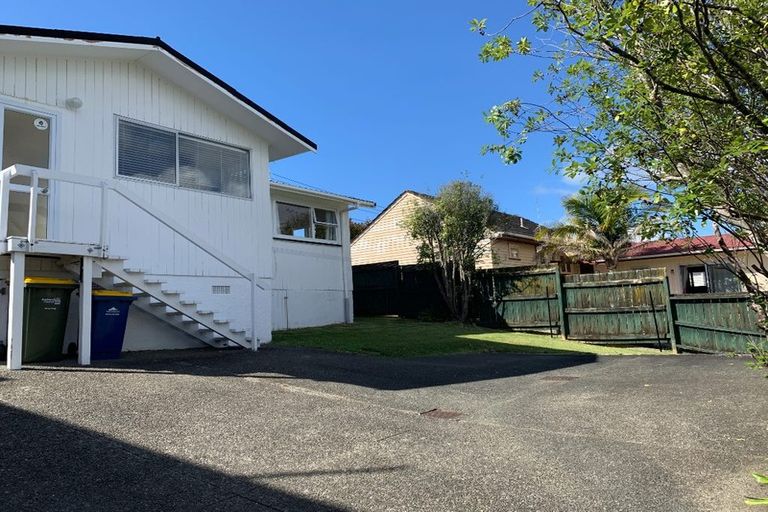 Photo of property in 2/164 Forrest Hill Road, Forrest Hill, Auckland, 0620