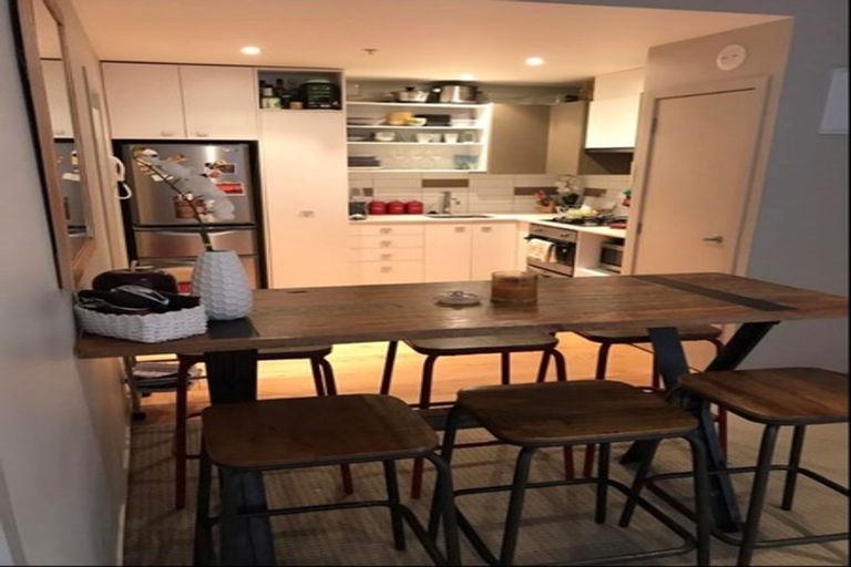 Photo of property in Trinity Apartments, 409/19 College Street, Te Aro, Wellington, 6011