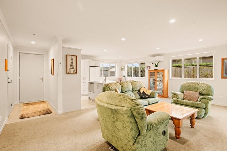 Photo of property in Waterview Estate, 39/4 Greystone Place, Omokoroa, 3114