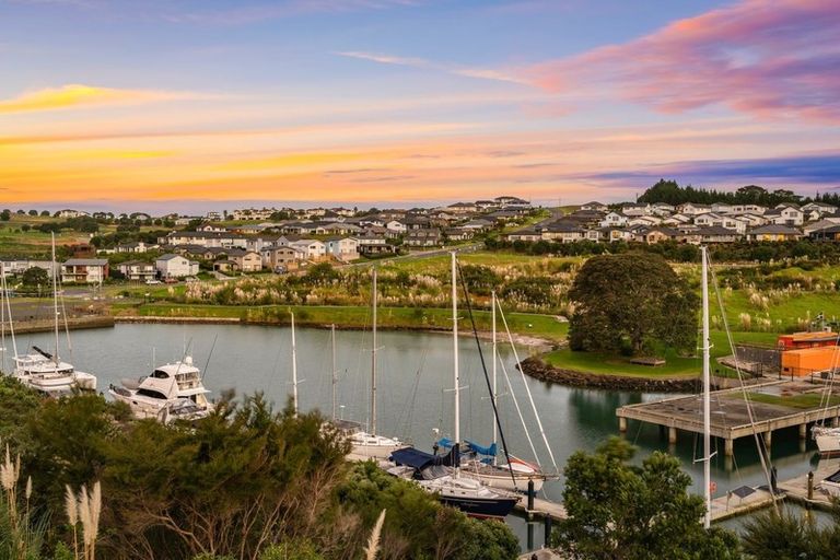 Photo of property in 94 Voyager Drive, Gulf Harbour, Whangaparaoa, 0930
