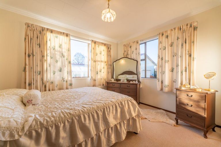 Photo of property in 6 Bond Street, Waimate, 7924