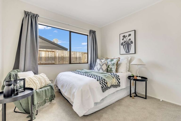 Photo of property in 2/83 Gloucester Road, Mount Maunganui, 3116