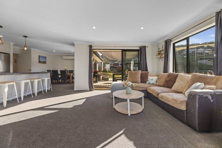 Photo of property in 18 Goddard Way, Sawyers Bay, Port Chalmers, 9023