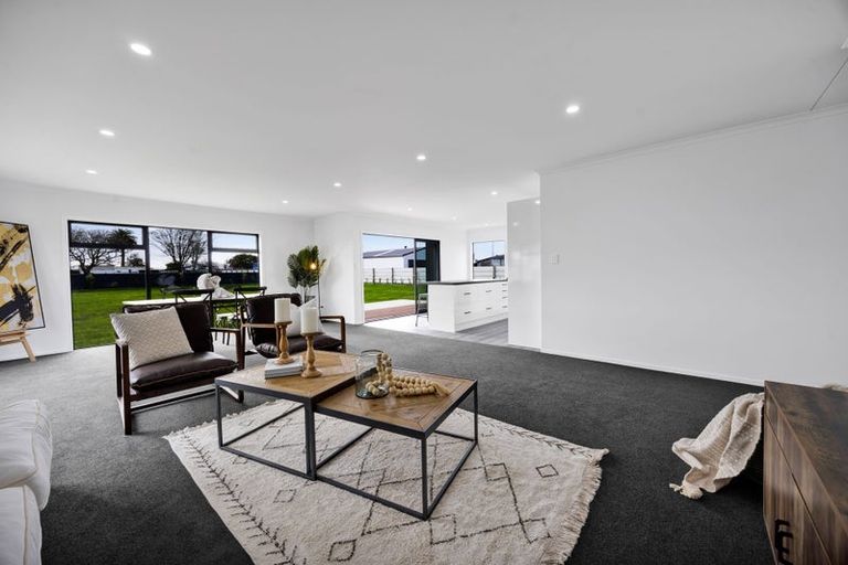 Photo of property in 8 Manu Road, Okaiawa, Hawera, 4671