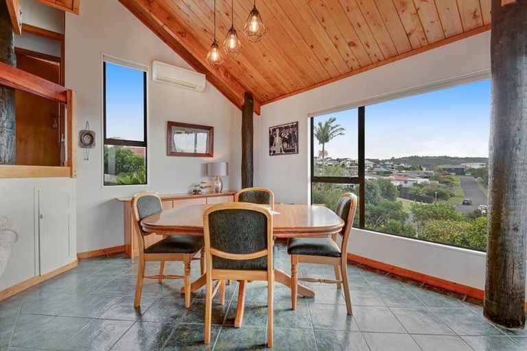 Photo of property in 20 Hinemoa Place, Snells Beach, 0920