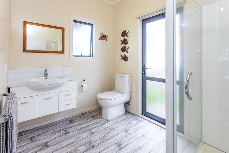 Photo of property in 2 Koromiko Drive, Coromandel, 3506