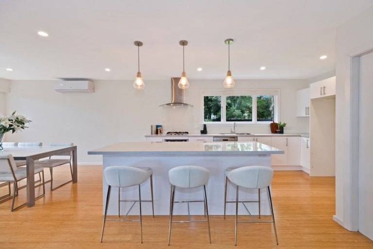 Photo of property in 13 Holliss Avenue, Cashmere, Christchurch, 8022